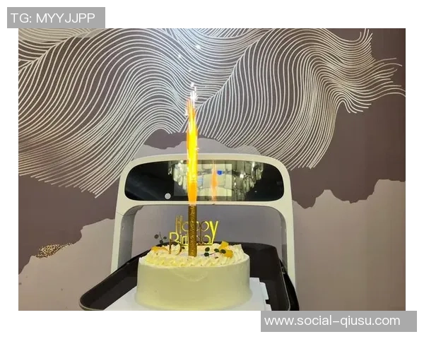 简易足球蛋糕的简约风格打造轻松愉悦的派对氛围